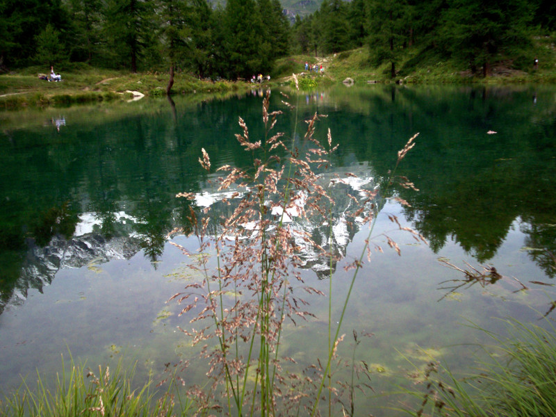 La montagna ed il lago pi belli del mondo